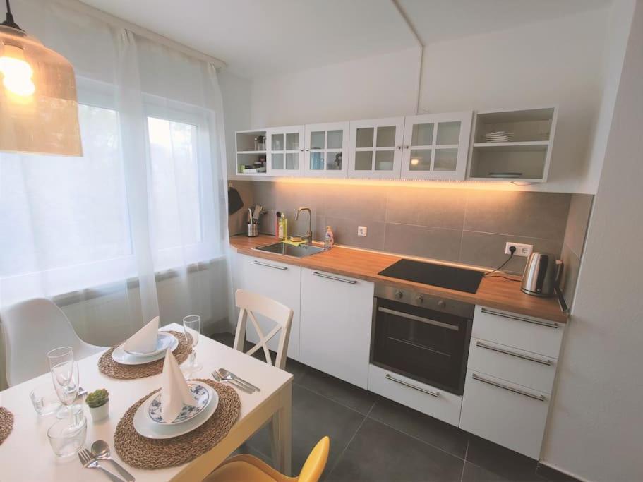 2 Schoene Apartments Naehe Hauptbahnhof Karlsruhe Extérieur photo